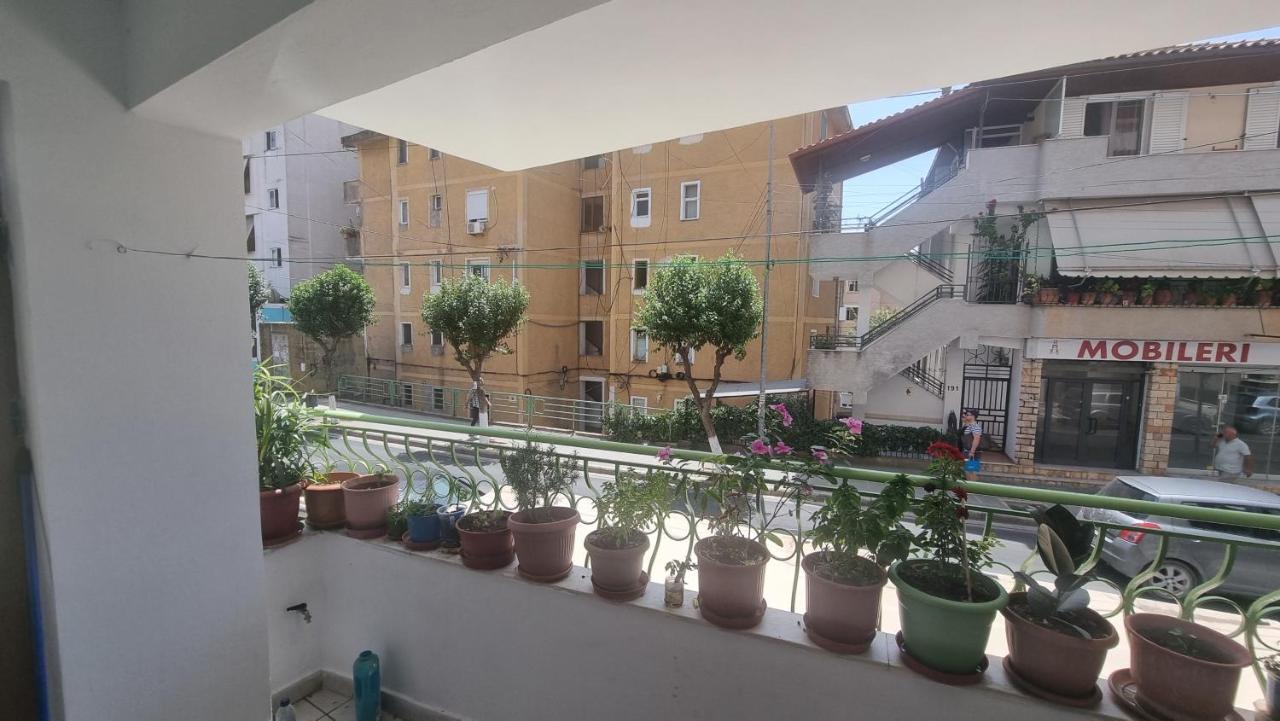 Teemo'S Apartments Sarandë Exterior foto